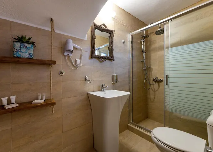 Crystal Iii * Chrisi Akti (Paros)